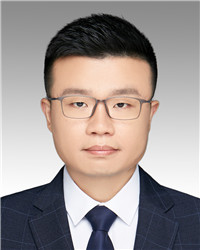 王佳纬.jpg