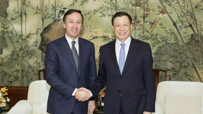 这个国家建筑、美食和足球深受上海市民喜爱，应勇会见该国新任驻华大使-